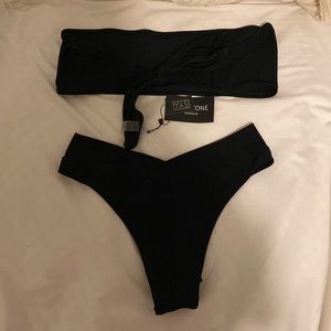 True Tone swim set